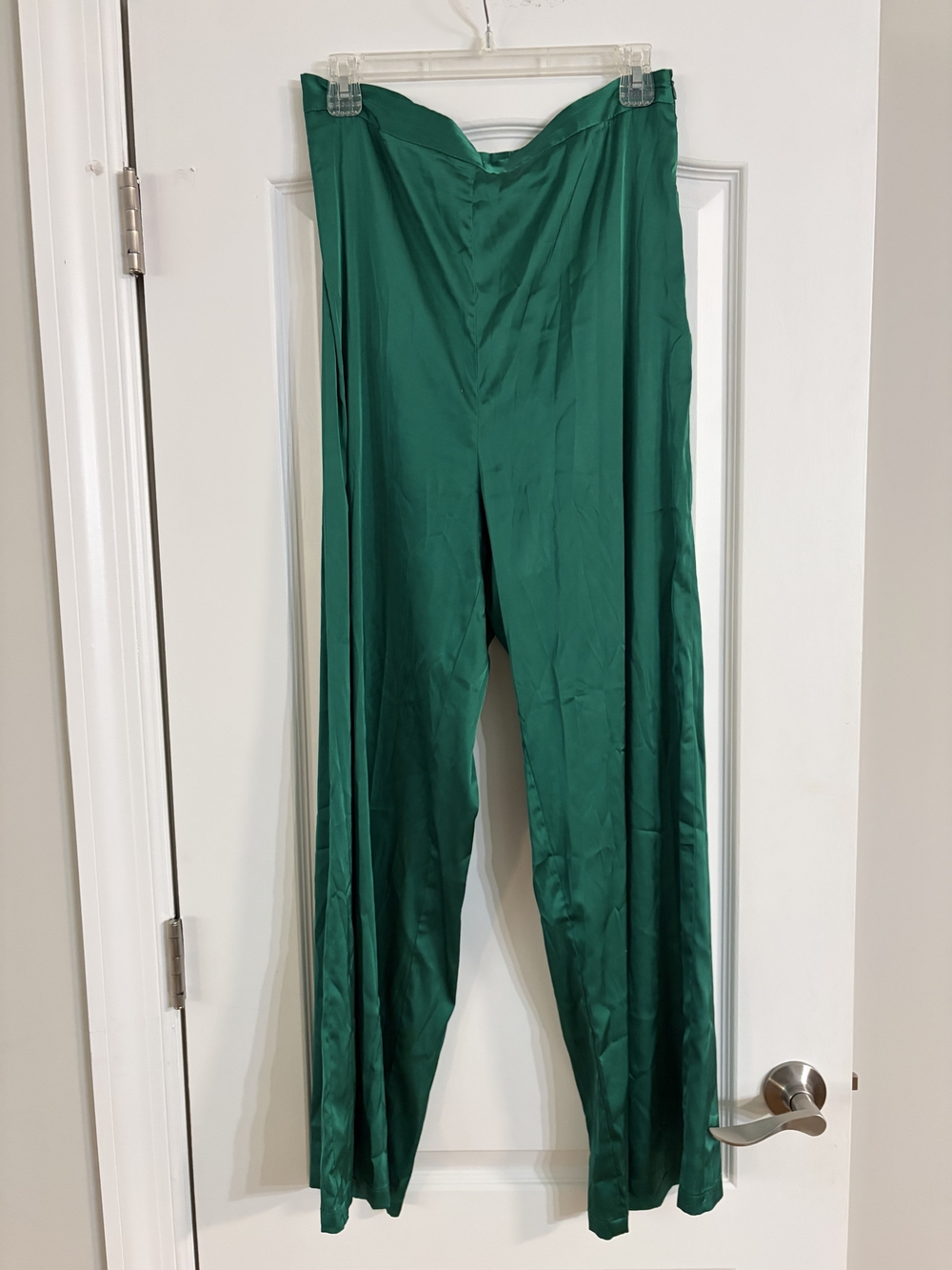 Satin High-Waist Wide-Leg Pants - Emerald Green - Picture 4 of 5